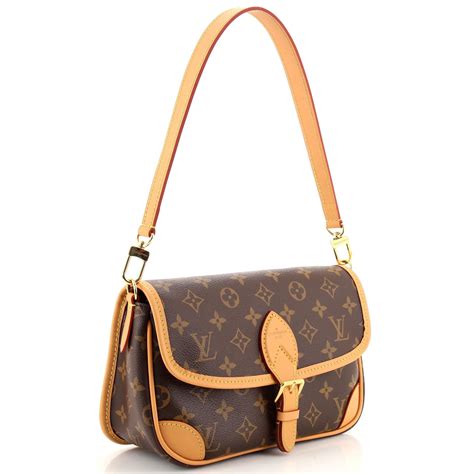 la pochette louis vuitton|louis vuitton diane bag.